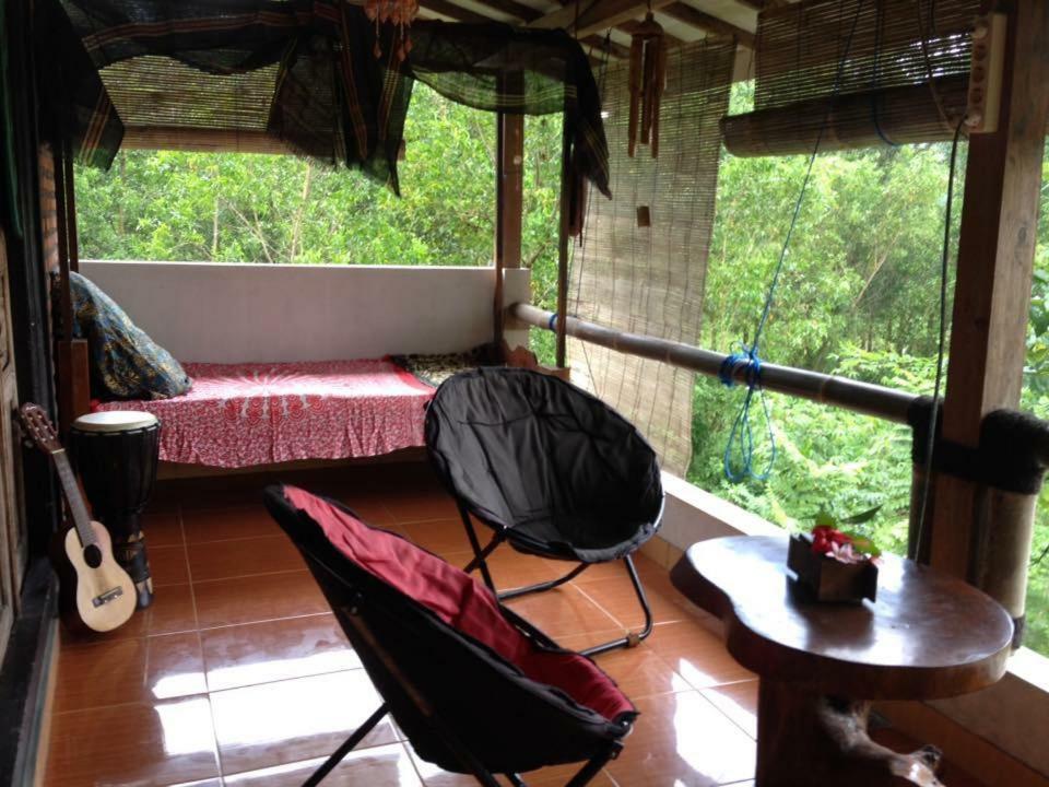 Vh Surf Camp Apartment Pacitan Exterior photo